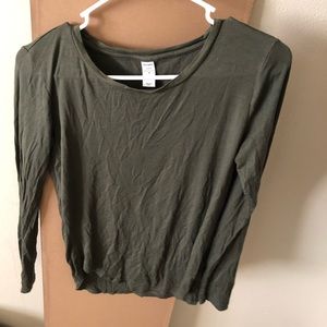 Green long sleeve shirt